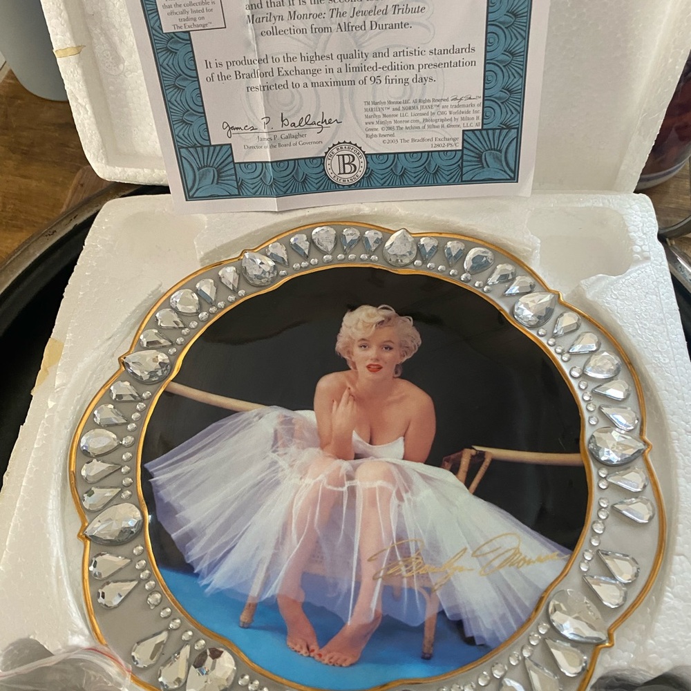 Marilyn Monroe Decorative Plate with Crystal Accents